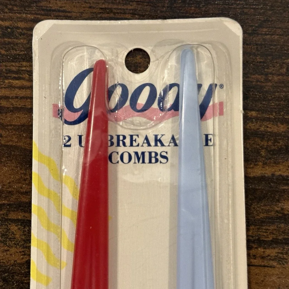 Vintage GOODY Unbreakable Tail Combs Red & Blue Teasing Sealed 2‎ Pack